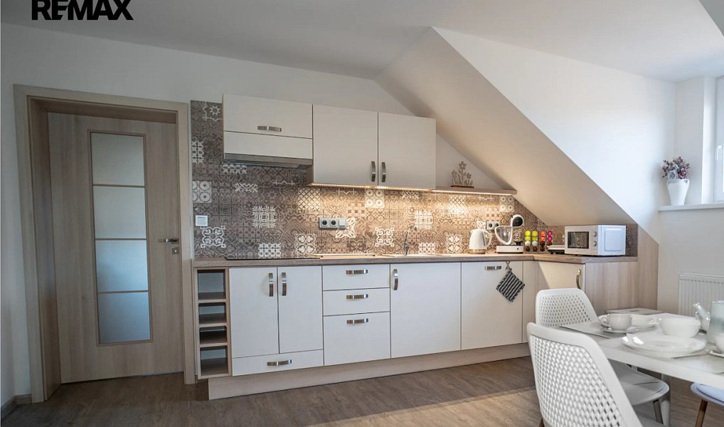 Prodej nájemního domu, činžáku 715 m², Trutnov – náhled fotky 11