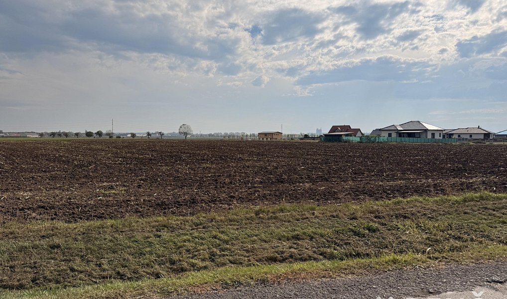 Prodej stavebního pozemku 5 323 m², Terezín – náhled fotky 5