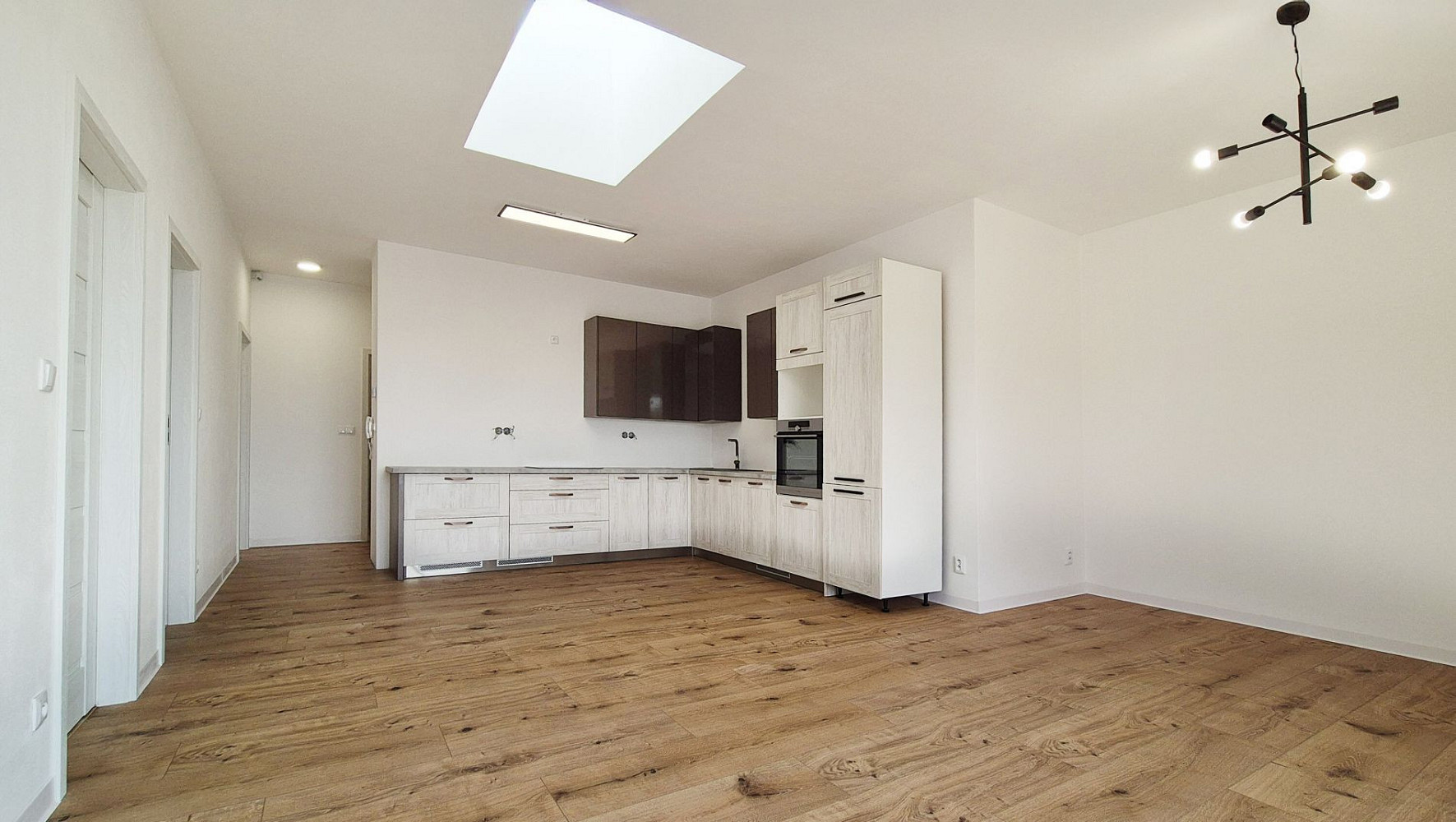 Prodej bytu 4+kk 100 m² – fotografie 3