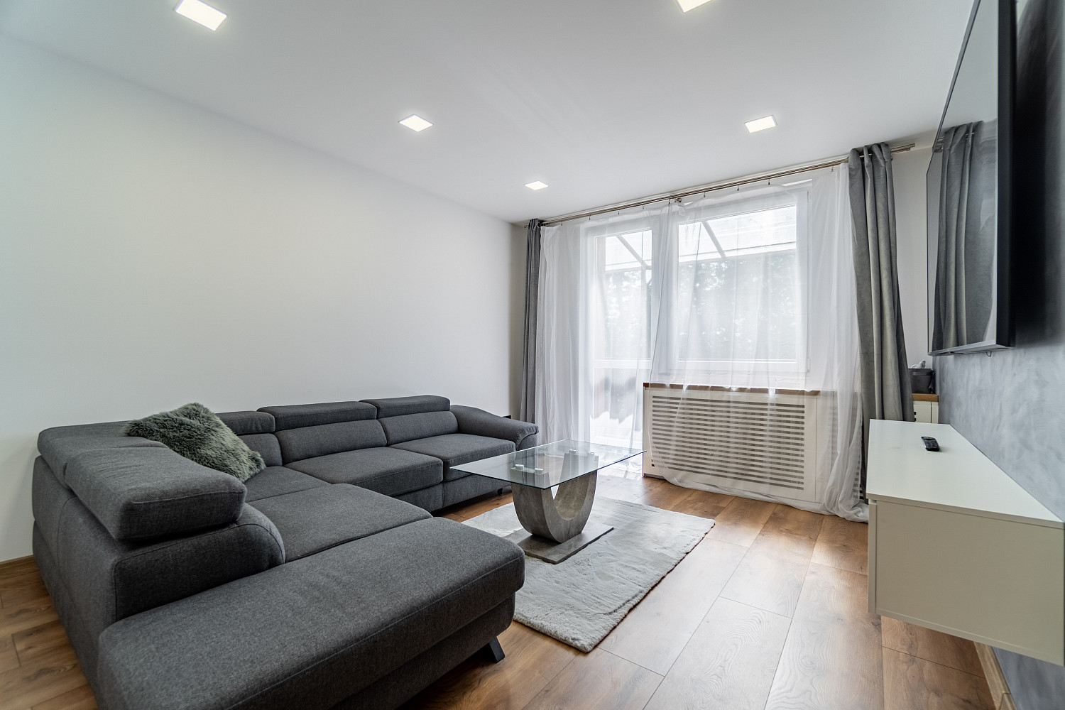Pronájem bytu 2+1 54 m² – pohled 4