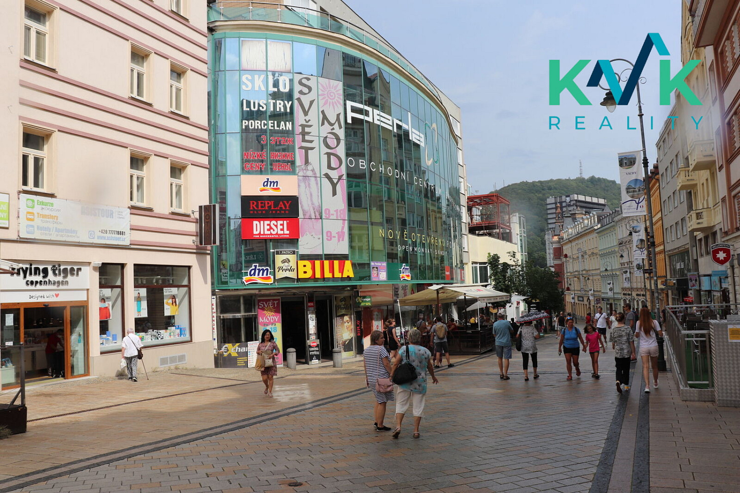Pronájem obchodních prostor 397 m²