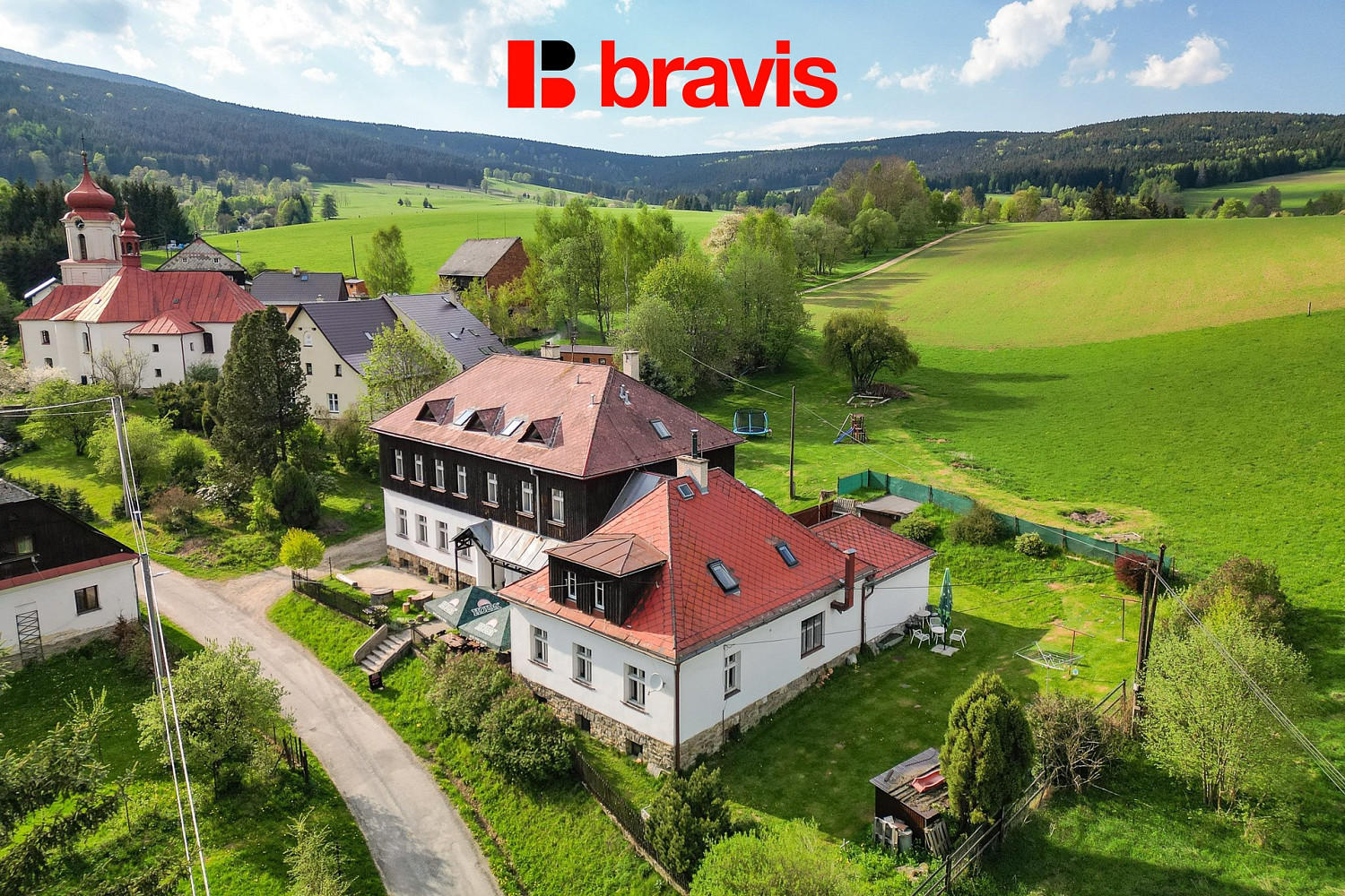 Prodej chaty/chalupy 402 m² s pozemkem 894 m²
