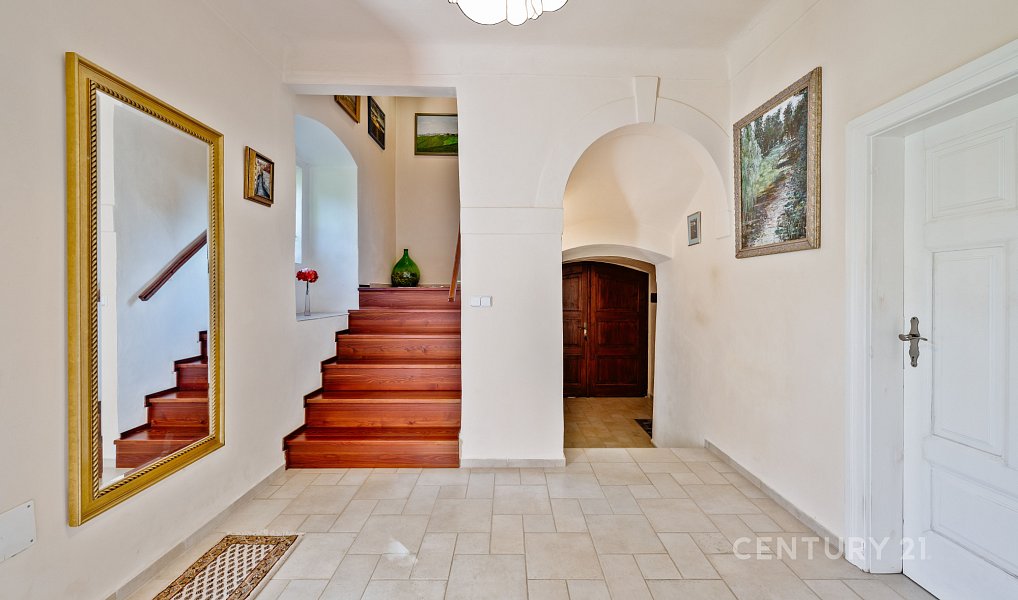 Prodej domu 465 m² s pozemkem 2 031 m², Roudná – náhled fotky 15