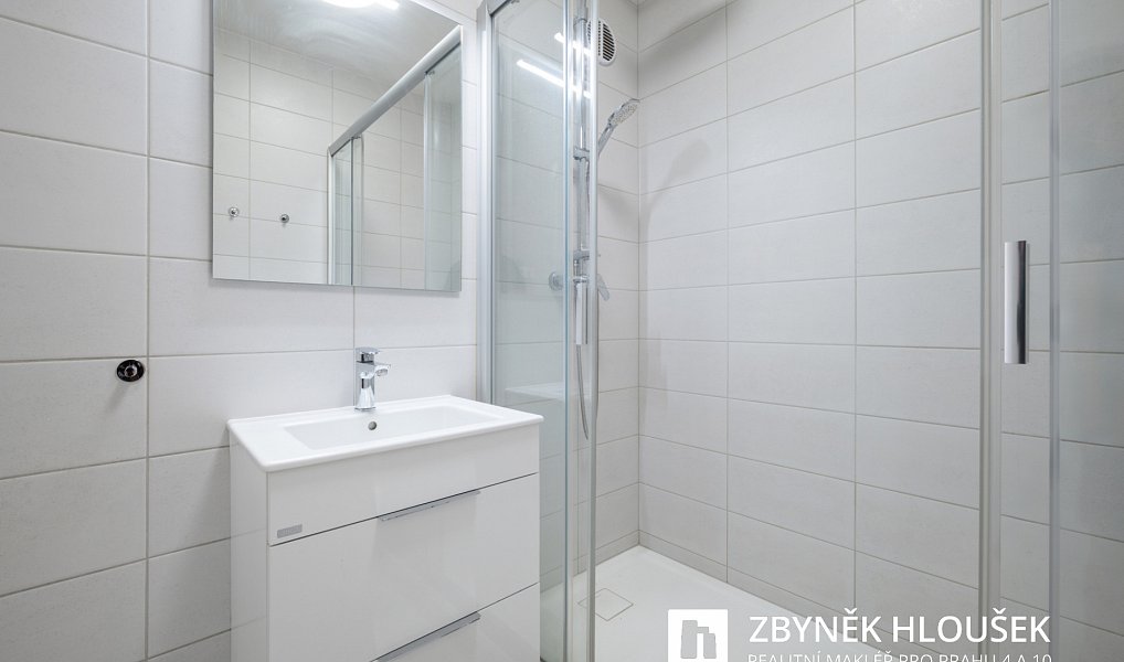Prodej bytu 4+1 84 m², Praha – náhled fotky 18