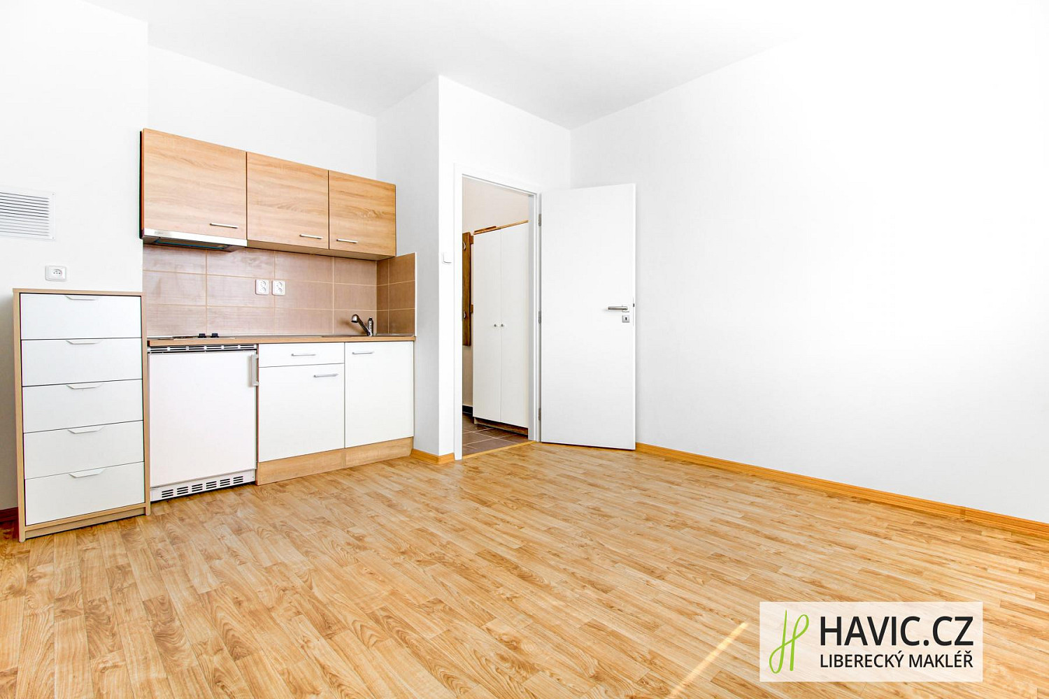 Pronájem bytu 1+kk 20 m² — photo 4