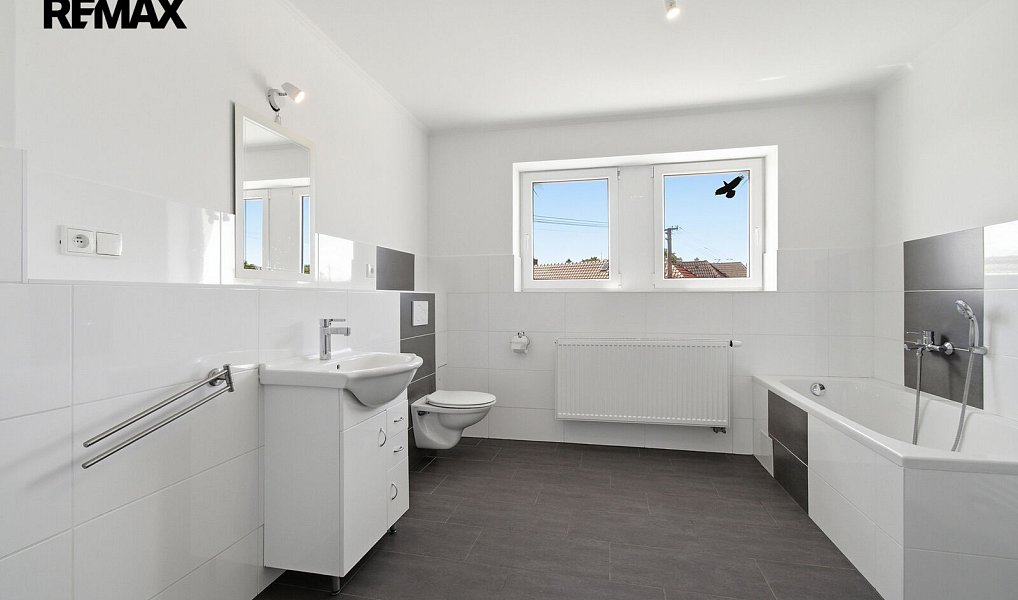 Prodej domu 250 m² s pozemkem 749 m², Kasejovice – náhled fotky 36