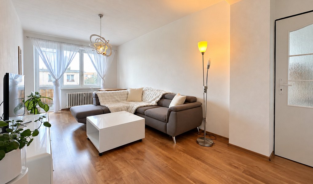 Prodej bytu 3+1 63 m², Chomutov – náhled fotky 2
