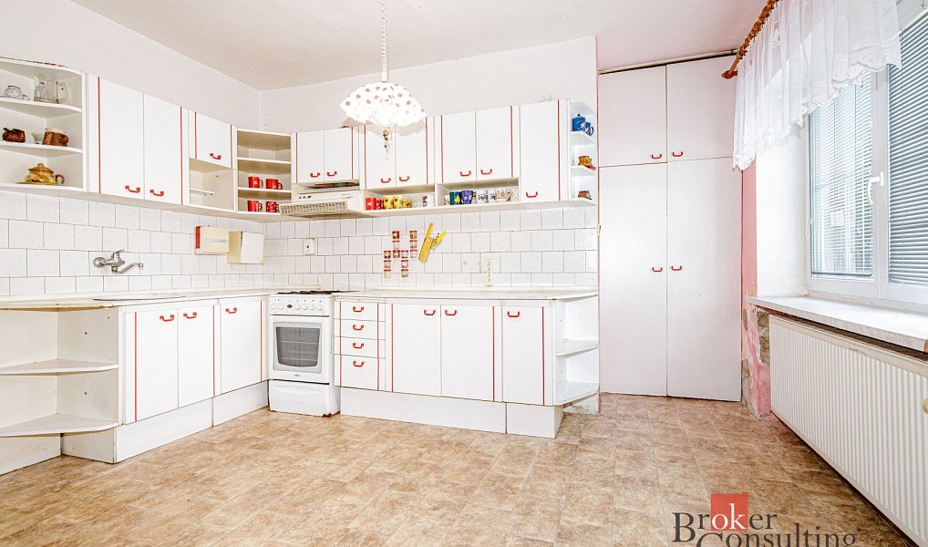 Prodej domu 161 m² s pozemkem 1 012 m², Vrbno pod Pradědem – náhled fotky 3