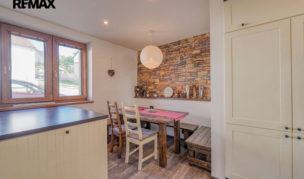 Prodej domu 230 m² s pozemkem 1 093 m², Zbůch – náhled fotky 6
