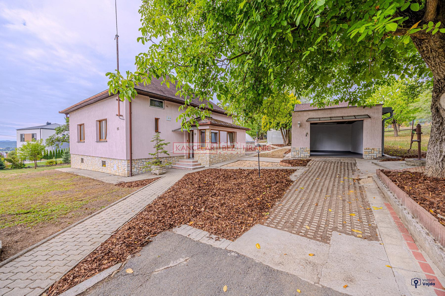 Prodej domu 376 m² s pozemkem 1 505 m² – fotografie 3