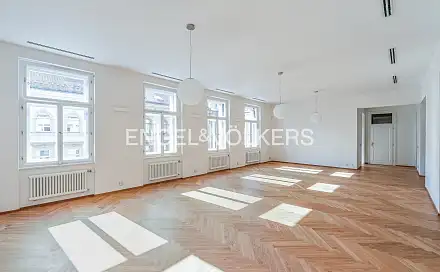 Pronájem bytu 4+kk 202 m²