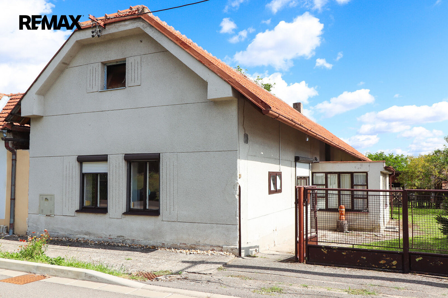 Prodej domu 130 m² s pozemkem 1 402 m²