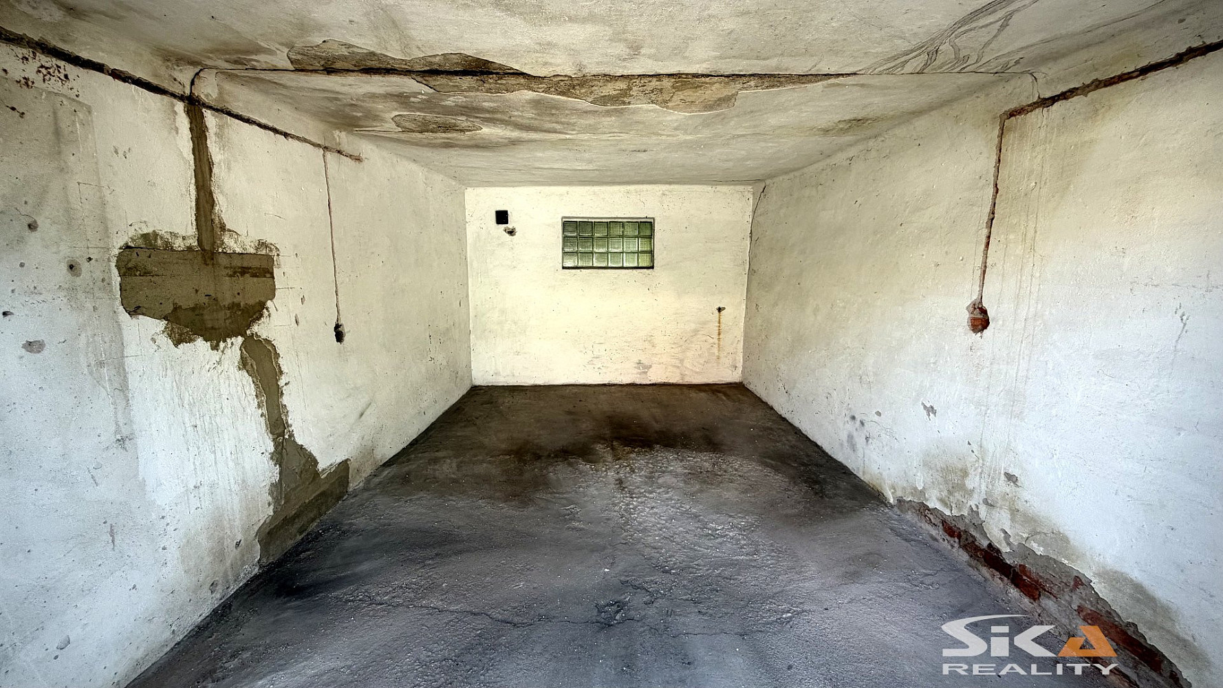 Prodej větší řadové garáže, 24 m2 — photo 3