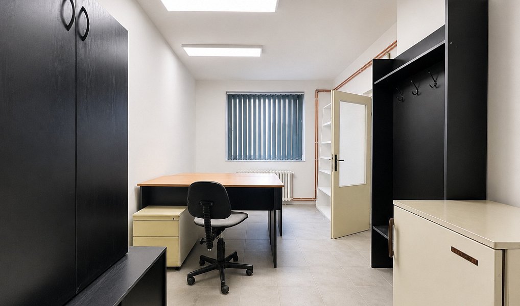 Prodej výrobních prostor 600 m², Pardubice – náhled fotky 22