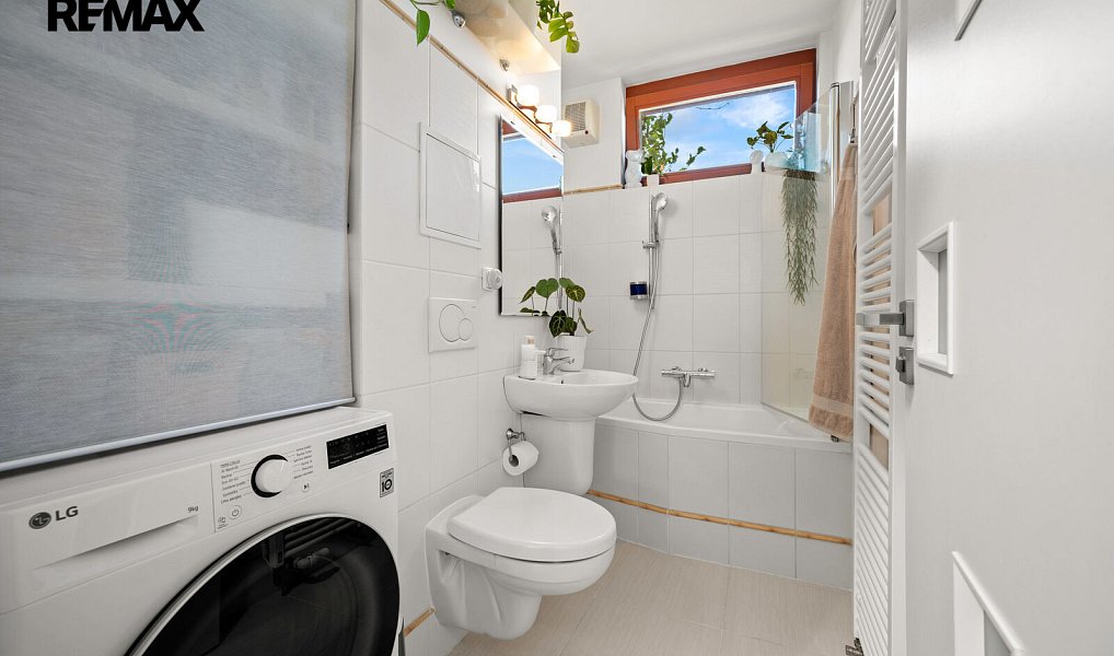 Prodej bytu 2+kk 45 m², Praha – náhled fotky 20