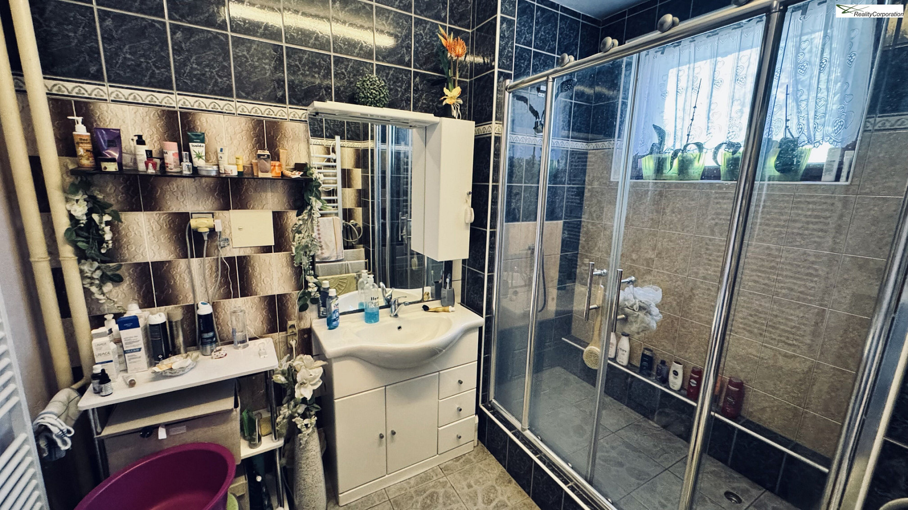 Prodej domu 190 m² s pozemkem 592 m² – další