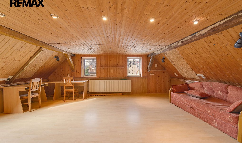 Prodej domu 167 m² s pozemkem 350 m², Aš – náhled fotky 17