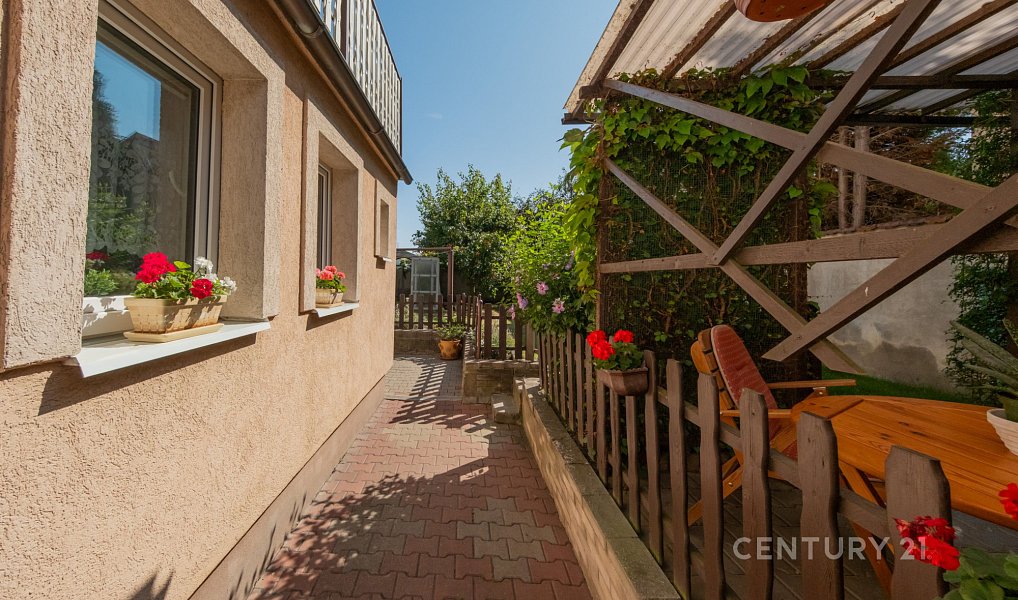 Prodej domu 145 m² s pozemkem 312 m², Kladno – náhled fotky 27