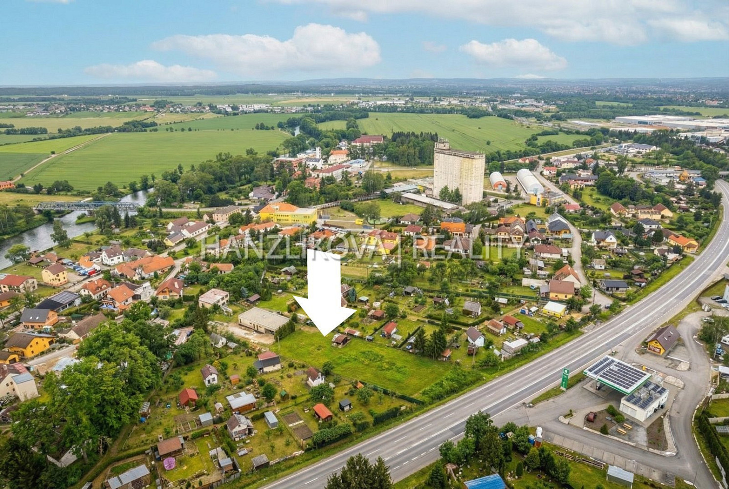 Prodej stavebního pozemku 825 m² – fotografie 4