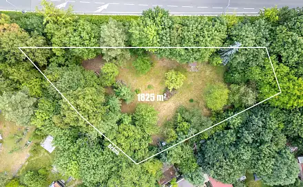 Prodej stavebního pozemku 1 825 m², Lesní, Hradec Králové - Nový Hradec Králové