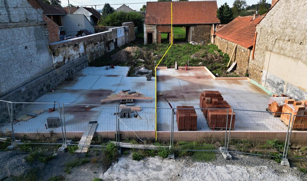 Prodej stavebního pozemku 855 m², Krumsín – náhled fotky 9