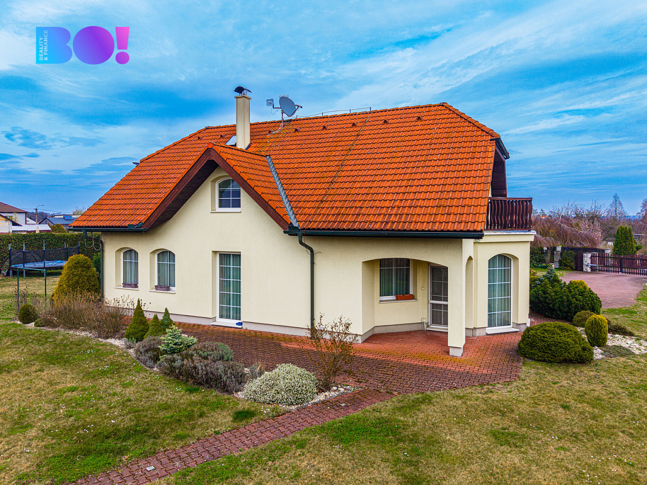 Prodej domu 225 m² s pozemkem 2 749 m² – fotografie 2