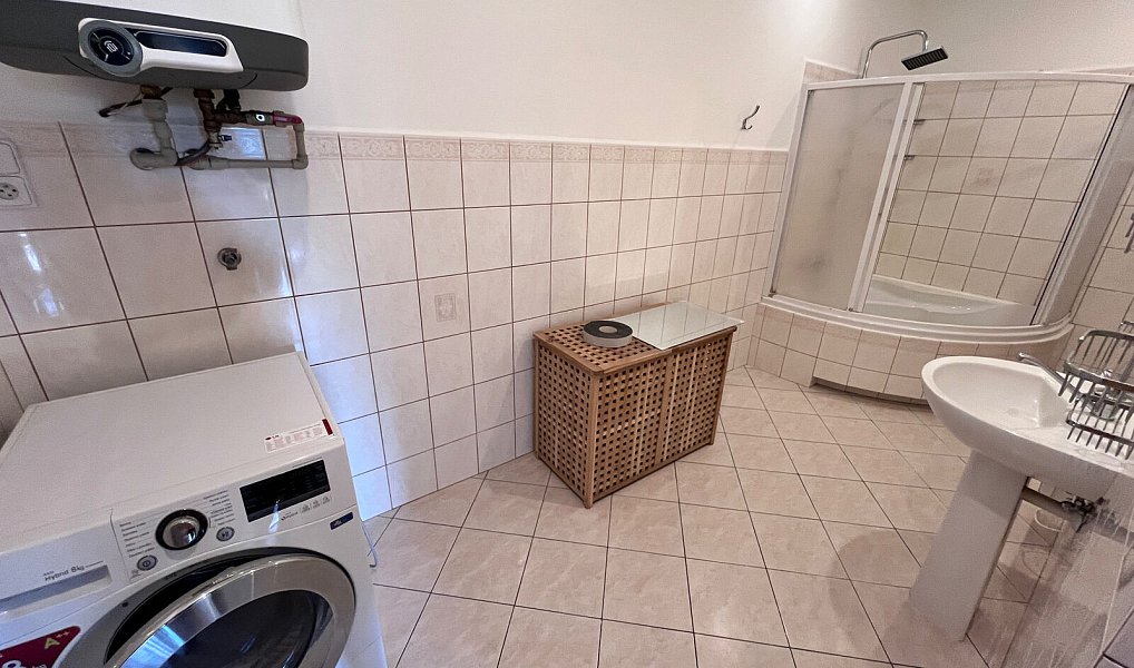 Pronájem bytu 2+1 92 m², Pelhřimov – náhled fotky 10