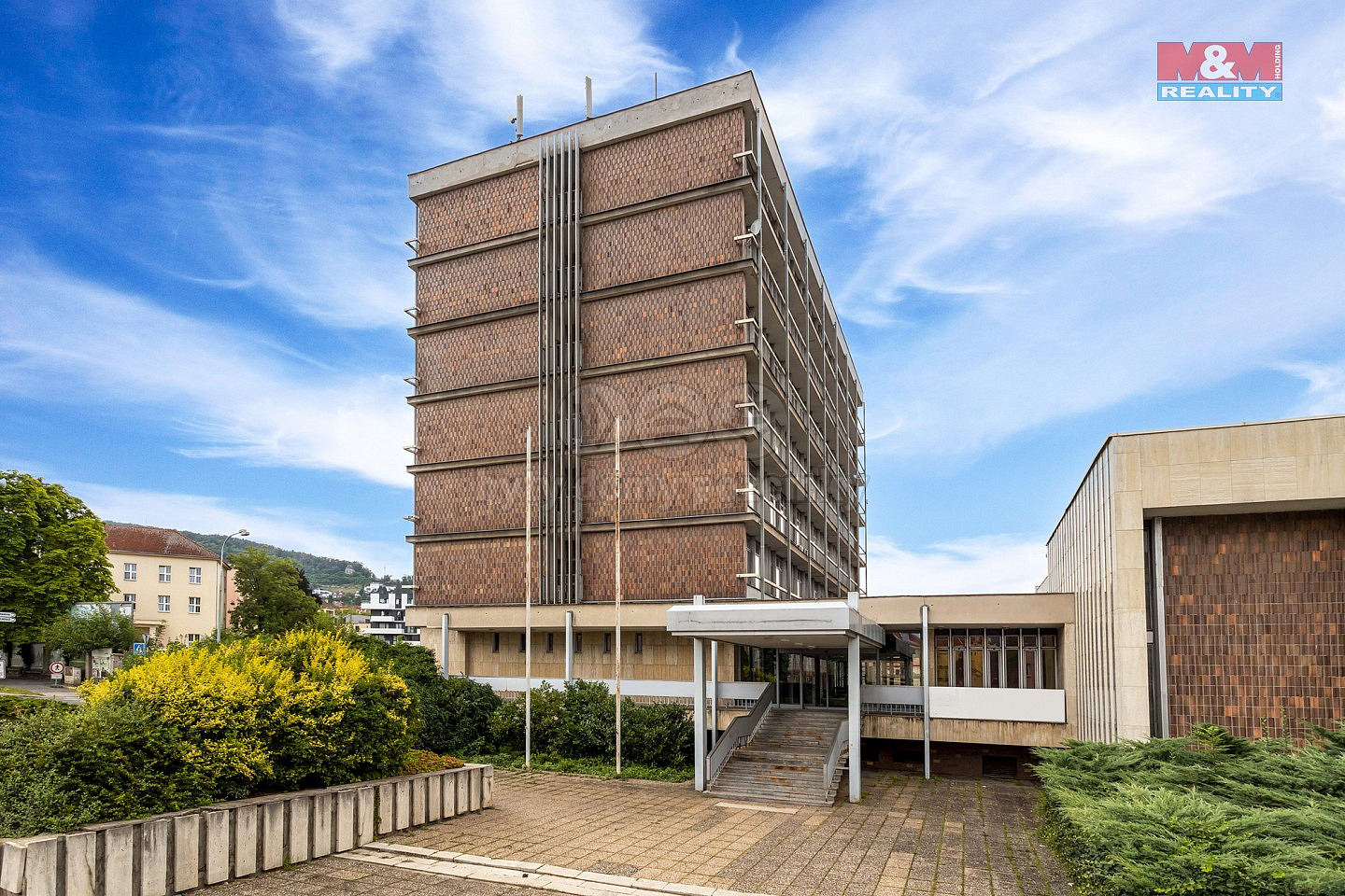 Lokal, 340 m²