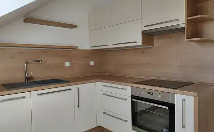 Pronájem bytu 3+1 80 m², tř. Dr. Edvarda Beneše, Soběslav - Soběslav II, okres Tábor