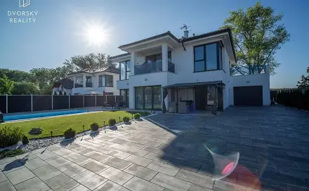 Prodej domu 243 m² s pozemkem 858 m², Krokusová, Květnice, okres Praha-východ