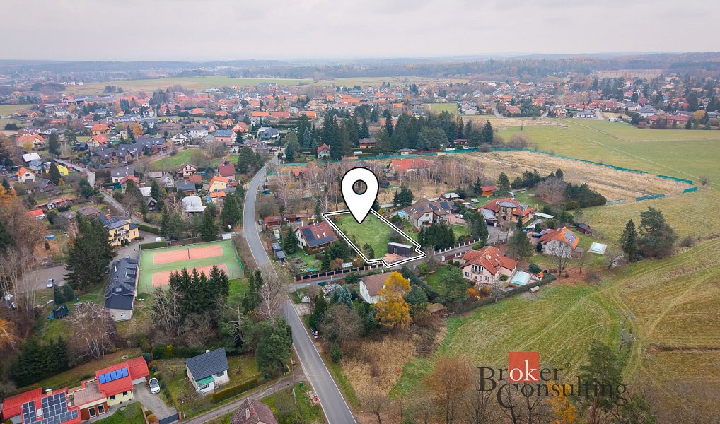 Prodej stavebního pozemku 1 306 m², Svojetice – náhled fotky 5