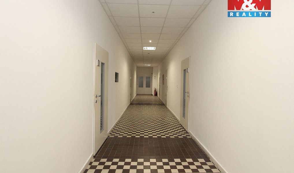 Pronájem kanceláře 215 m², Česká Lípa – náhled fotky 4