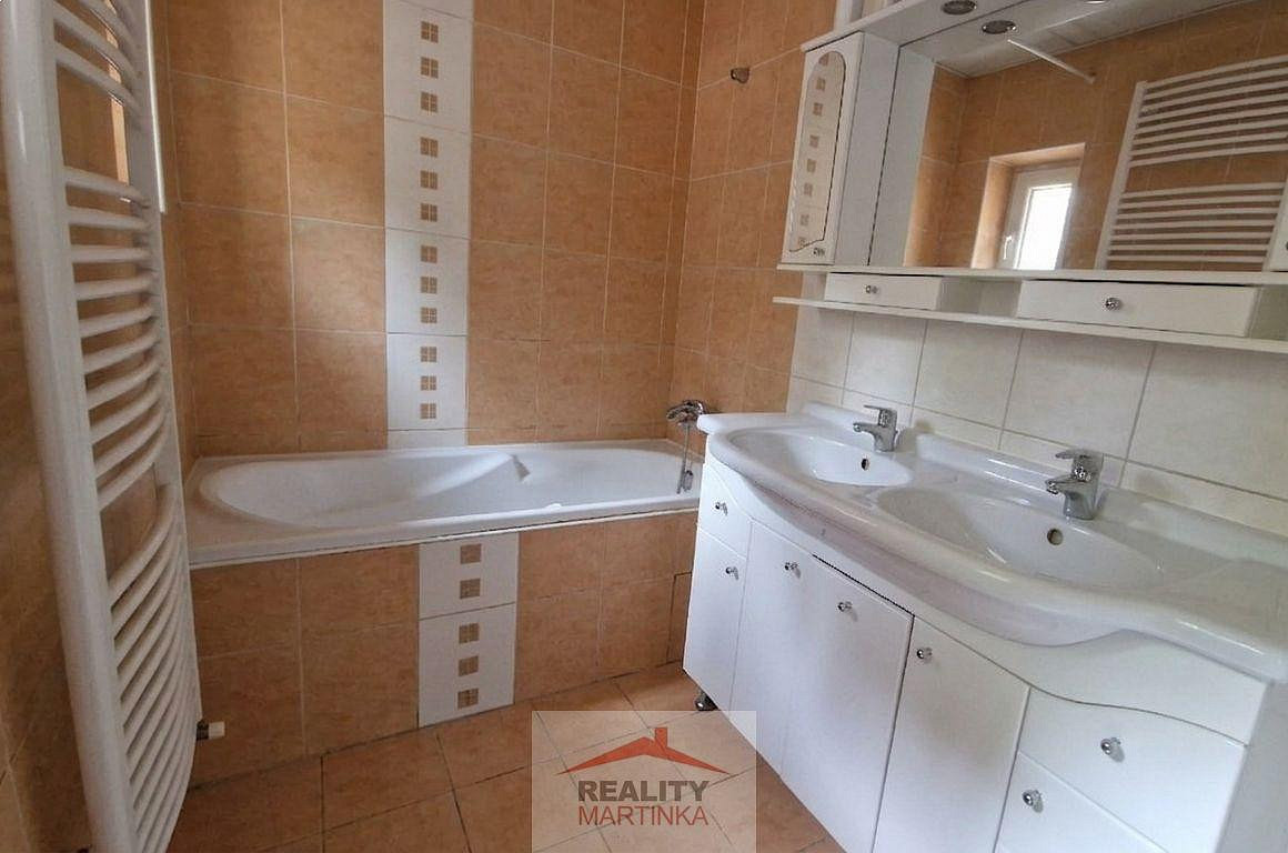 Prodej domu 145 m² s pozemkem 666 m² – fotografie 3