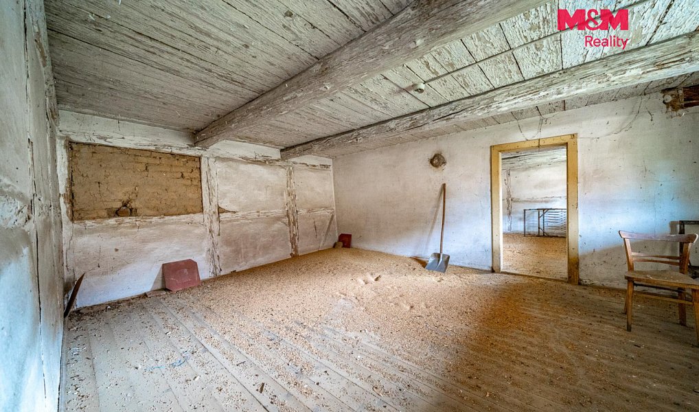 Prodej stavebního pozemku 3 672 m², Křešice – náhled fotky 6