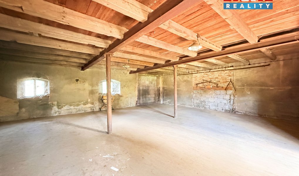 Prodej domu 200 m² s pozemkem 2 000 m², Zálužice – náhled fotky 25