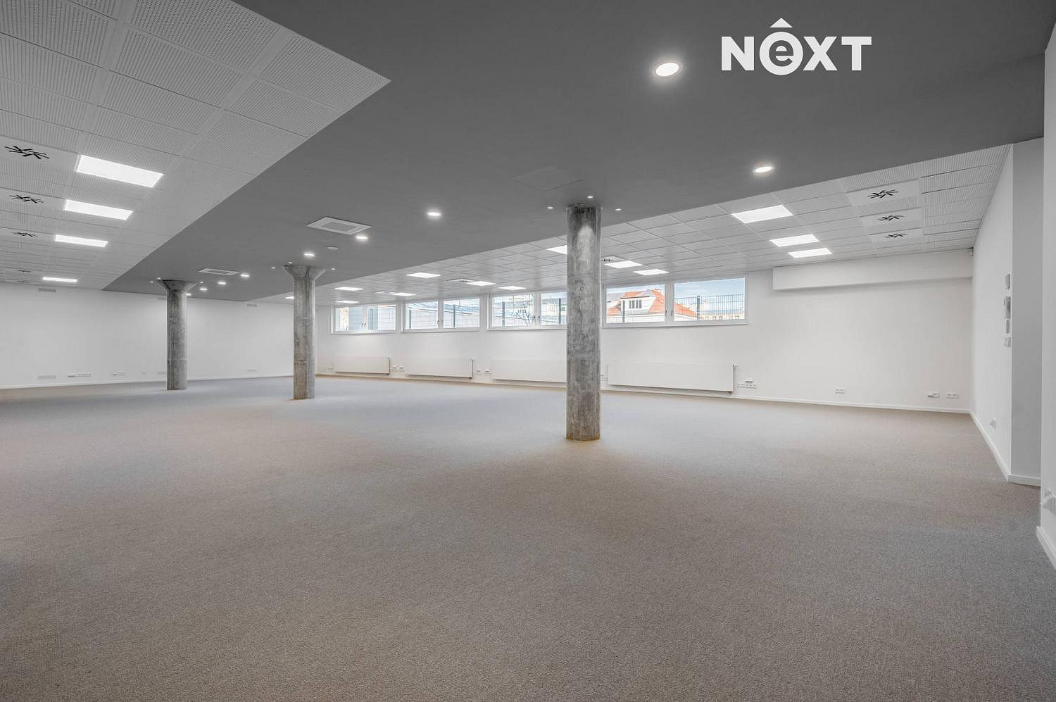 Pronájem kanceláře 351 m² — photo 3