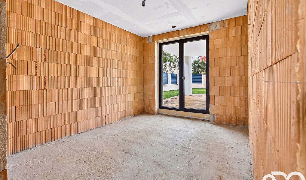 Prodej domu 375 m² s pozemkem 485 m², Praha – náhled fotky 16