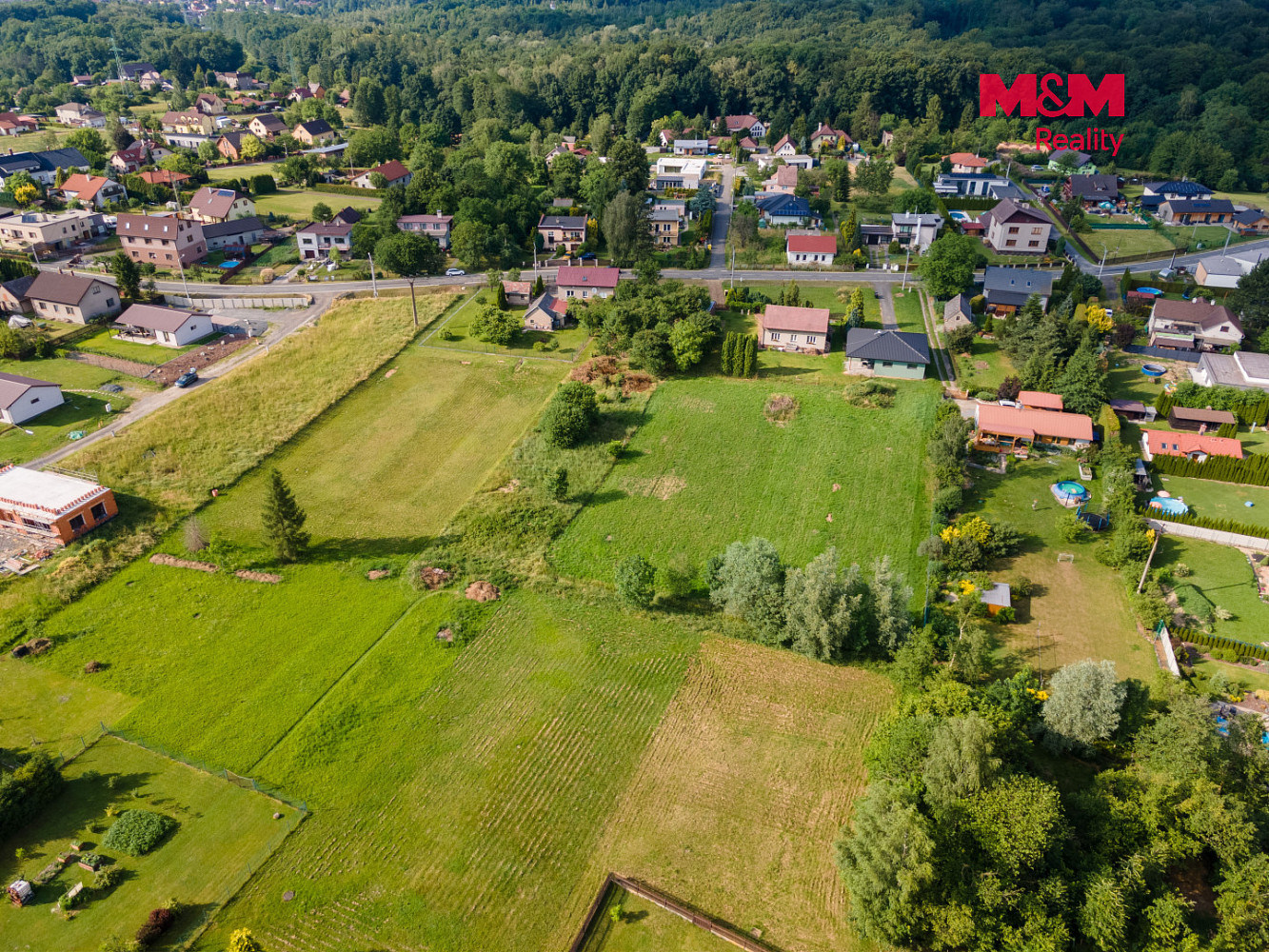 Prodej stavebního pozemku 1 900 m² — photo 4
