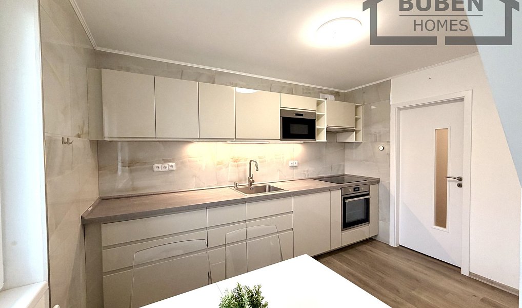 Prodej domu 300 m² s pozemkem 1 128 m², Rozvadov – náhled fotky 3