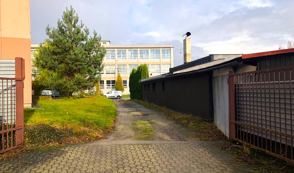 Prodej výrobních prostor 650 m², Fryšták – náhled fotky 13