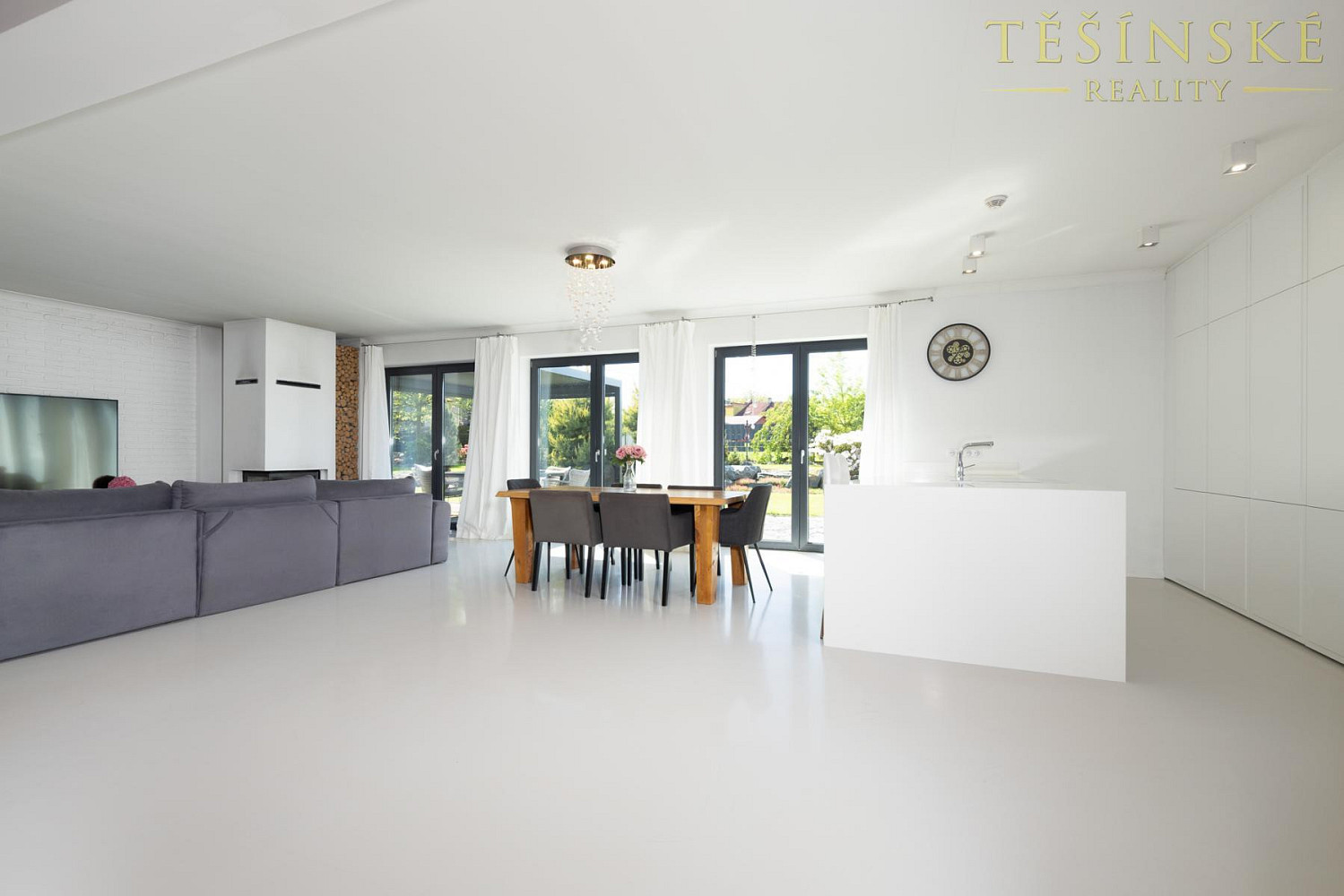 Prodej domu 202 m² s pozemkem 1 411 m² – fotografie 3