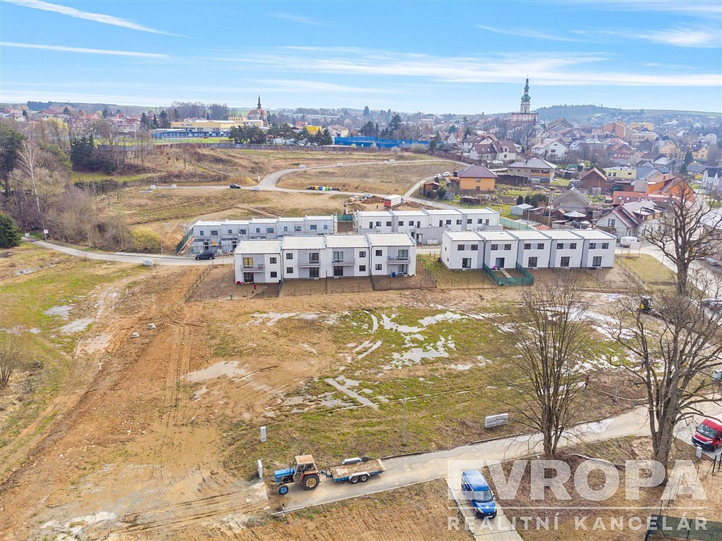 Prodej stavebního pozemku 742 m² — photo 4