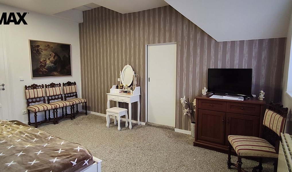 Prodej domu 240 m² s pozemkem 574 m², Rýmařov – náhled fotky 32