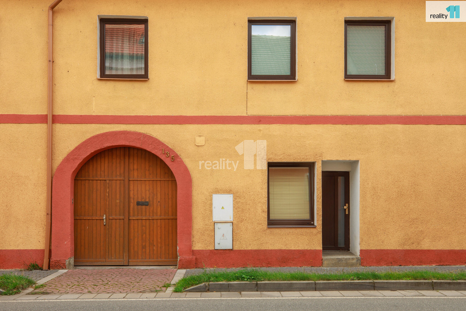 Prodej domu 220 m² s pozemkem 907 m² — photo 3