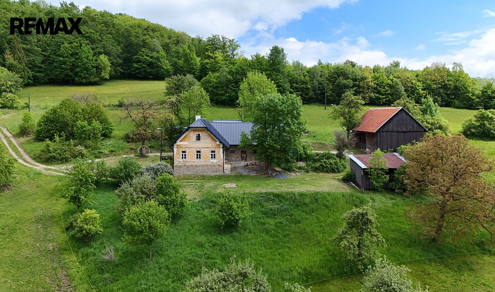 Prodej stavebního pozemku 285 345 m², Vsetín – náhled fotky 6