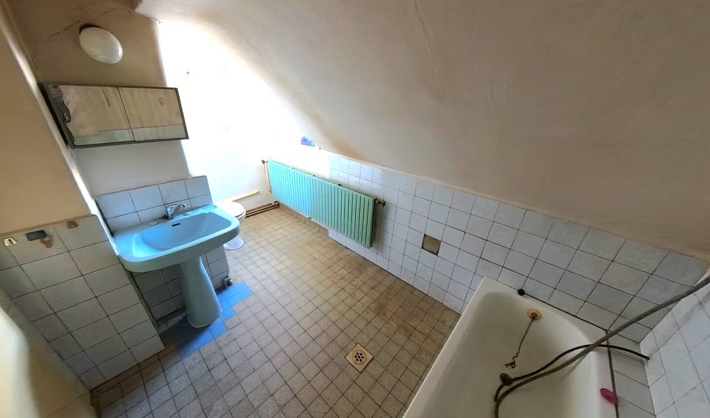 Prodej domu 215 m² s pozemkem 360 m², Rovensko pod Troskami – náhled fotky 19