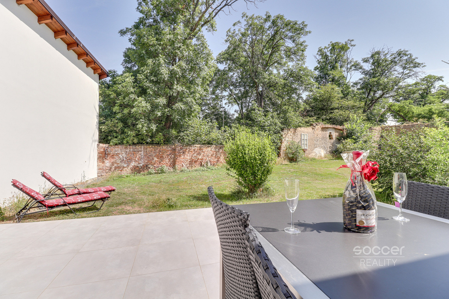 Pronájem bytu 1+kk 65 m²