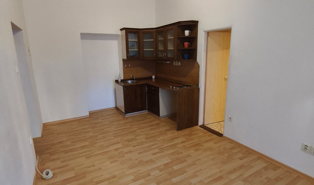 Prodej bytu 1+kk 23 m², Praha – náhled fotky 2