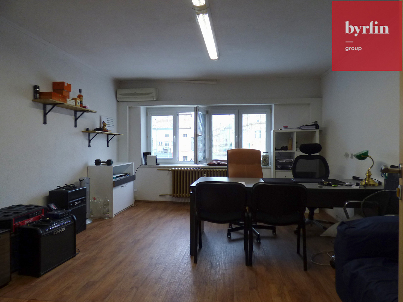Pronájem kanceláře 225 m² – fotografie 4