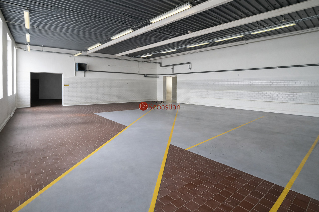 Pronájem výrobních prostor 1 930 m² — photo 3